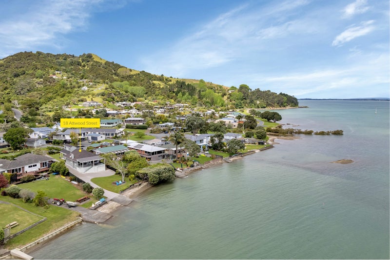 18 Attwood Street, Whangarei - Carousel 1