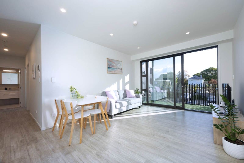 101/7E Hinaki Street, Point England, Auckland - Carousel 1