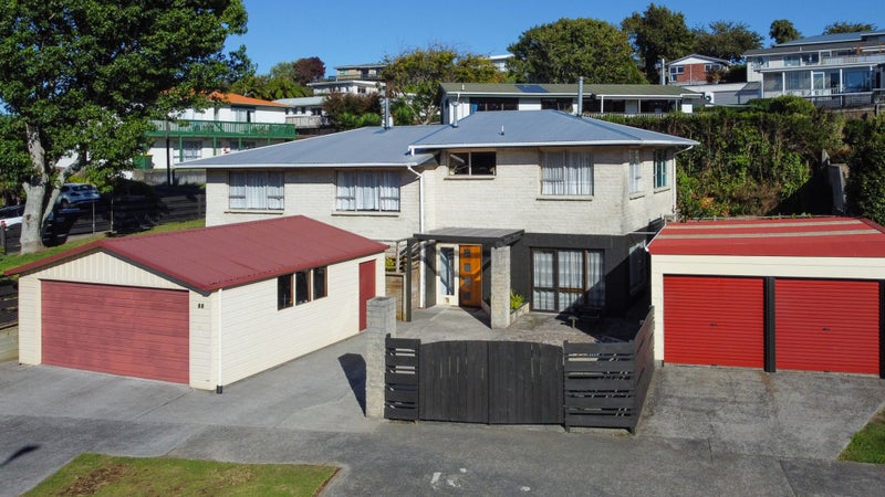 60 Pembroke Street, WESTOWN, NEW PLYMOUTH - Carousel 1