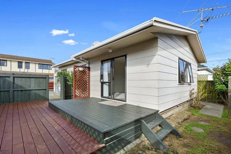 2/65 Wakefield St, Alicetown, Lower Hutt, Wellington - Carousel 11