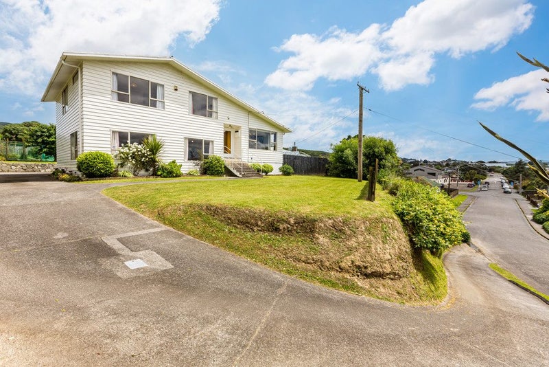 5 Ngatitoa Street, Takapuwahia, Porirua - Carousel 39
