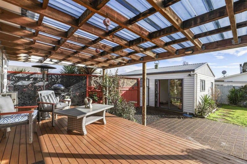 78 Pohutukawa Drive, Pukete, Hamilton - Carousel 2