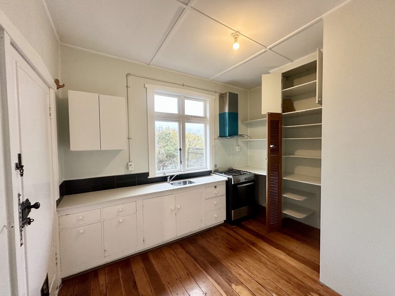 550 Adelaide Road, Berhampore, Wellington - Carousel 2