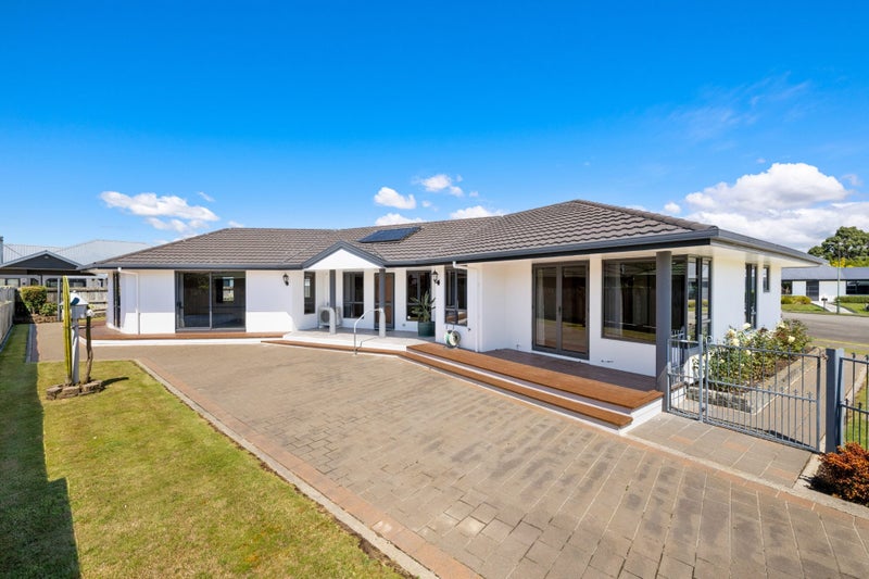 3 Sequoia Place, Springlands, Blenheim - Carousel 1