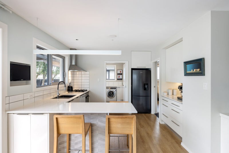 10 Reynolds Avenue, Bishopdale, Christchurch - Carousel 2