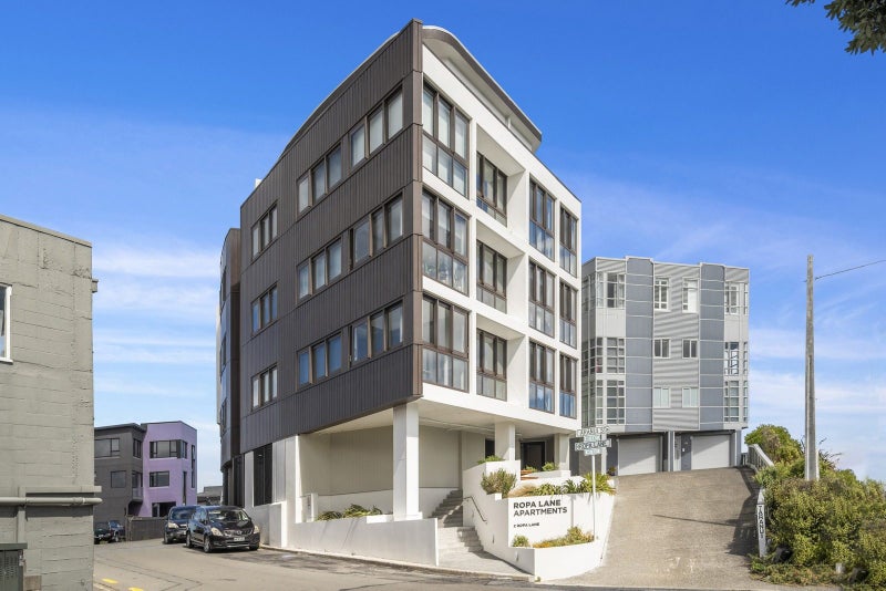 303/2A Ropa Lane, Miramar, Wellington - Carousel 1