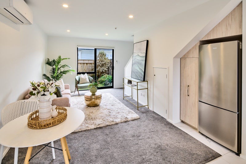 3/7 Ariki Street, Boulcott, Lower Hutt - Carousel 1