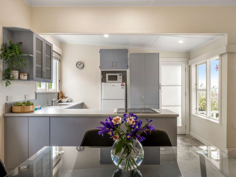 12 May Street, Gonville, Whanganui - Carousel 2