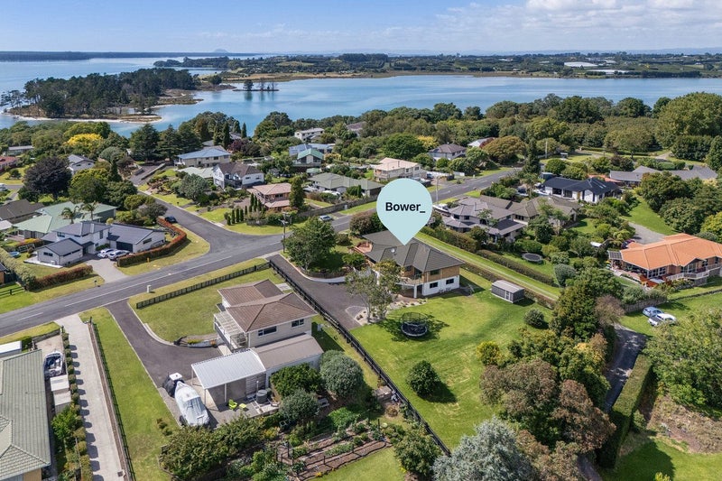 233 Tanners Point Road, Tanners Point, Katikati - Carousel 1