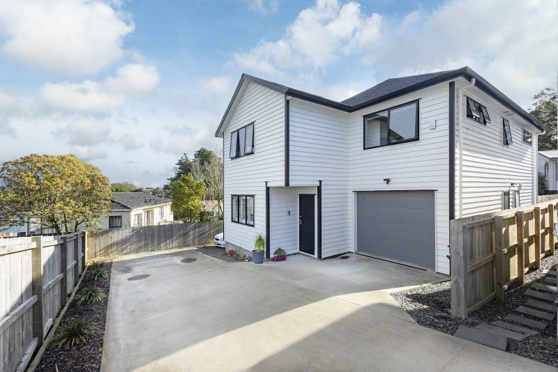 18C Edgware Road, West Harbour, Auckland - Carousel 2