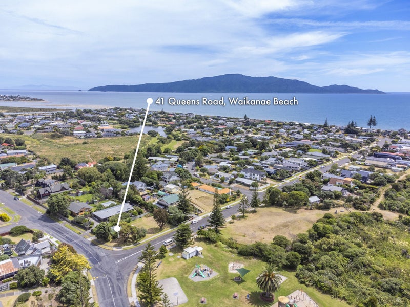 41 Queens Road, Waikanae Beach, Waikanae - Carousel 2