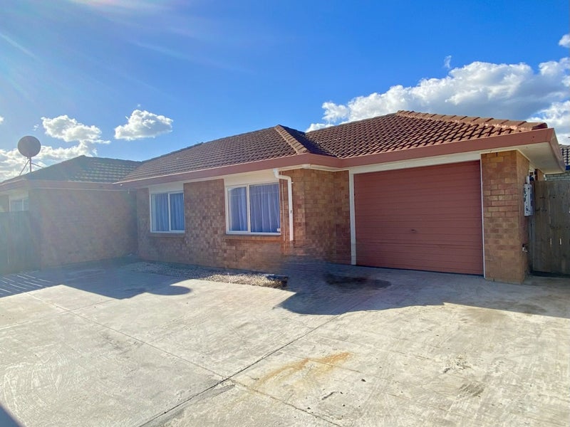 3/53 Robert Skelton Place, Clendon Park, Auckland - Carousel 1