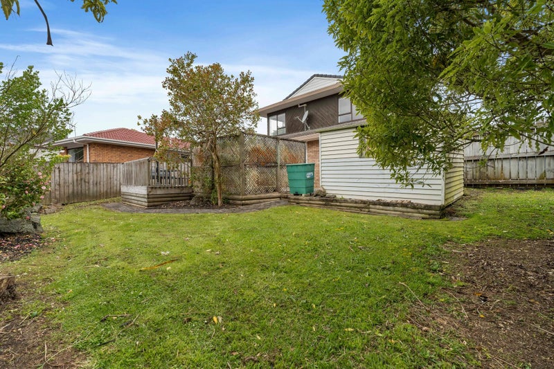 1 Lexington Drive, Botany Downs, Auckland - Carousel 8
