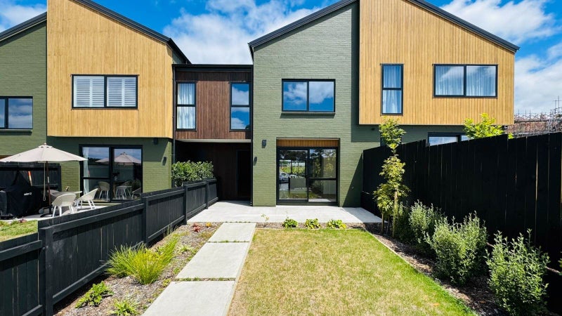 3 Golden Fall Road, Hobsonville, Auckland - Carousel 1
