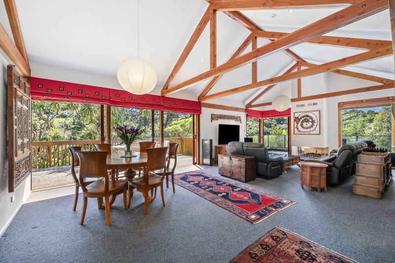 188 Wadestown Road, Wadestown, Wellington - Carousel 1
