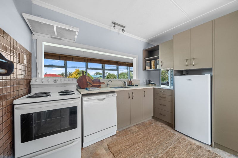 33 Keir Crescent, Lansdowne, Masterton - Carousel 2