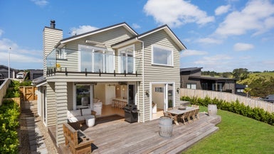 5 Matara Avenue, Maraetai, Auckland - Carousel 1