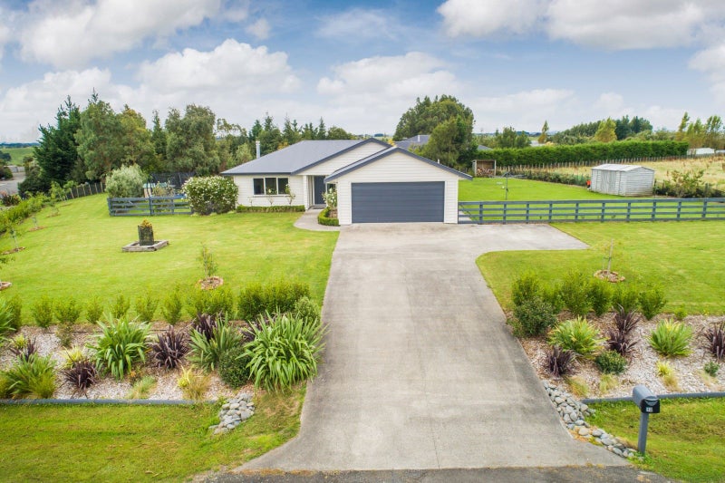 12 Wapiti Avenue, Feilding, Feilding - Carousel 2