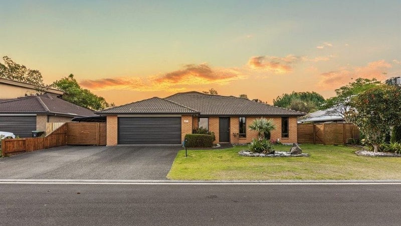 5 Oakwood Way, Papamoa Beach, Papamoa - Carousel 1