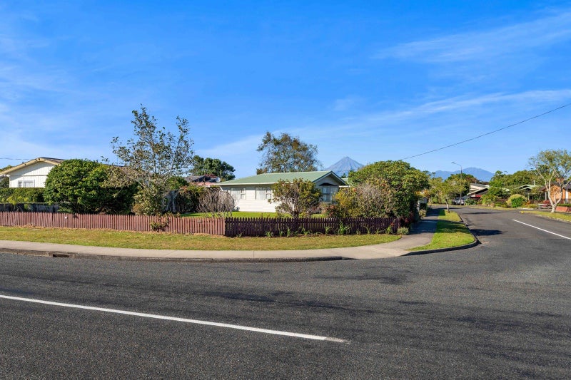 238 Huatoki Street, Upper Vogeltown, New Plymouth - Carousel 22