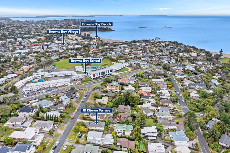 12 Kiteroa Terrace, Rothesay Bay, Auckland - Carousel 2