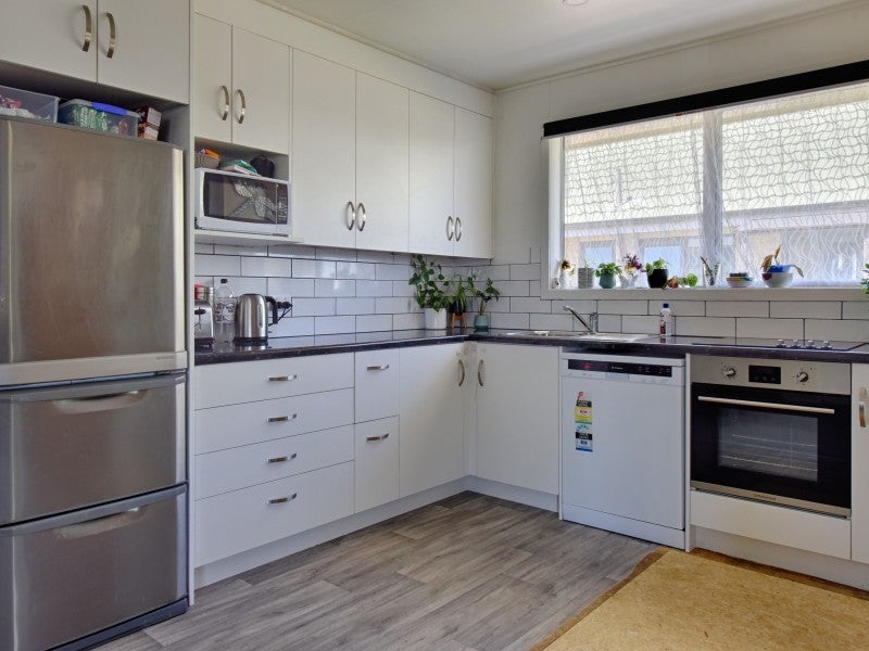 85 Walker Crescent, East Gore, Gore - Carousel 2