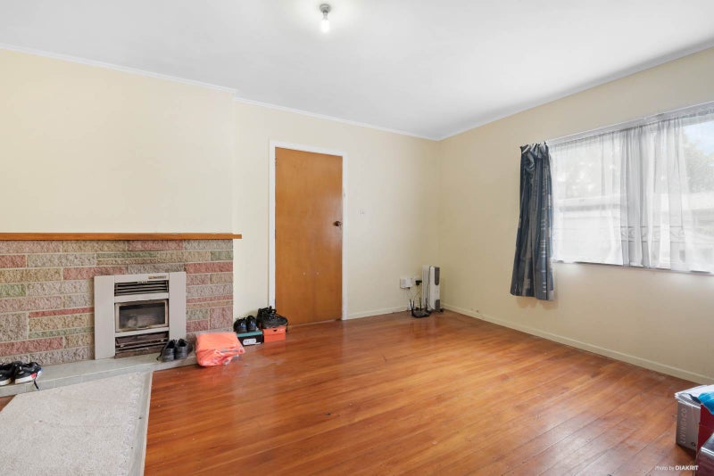 40 Sherwood Avenue, Te Atatu South, Auckland - Carousel 2