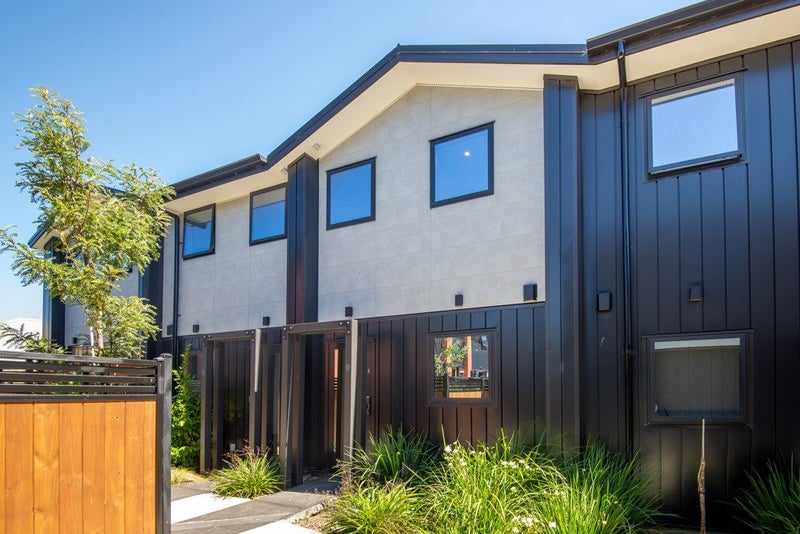 4/11 Macky Street, Taita, Lower Hutt - Carousel 2