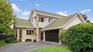 12 Tarnica Road, Northpark, Auckland - Carousel 1