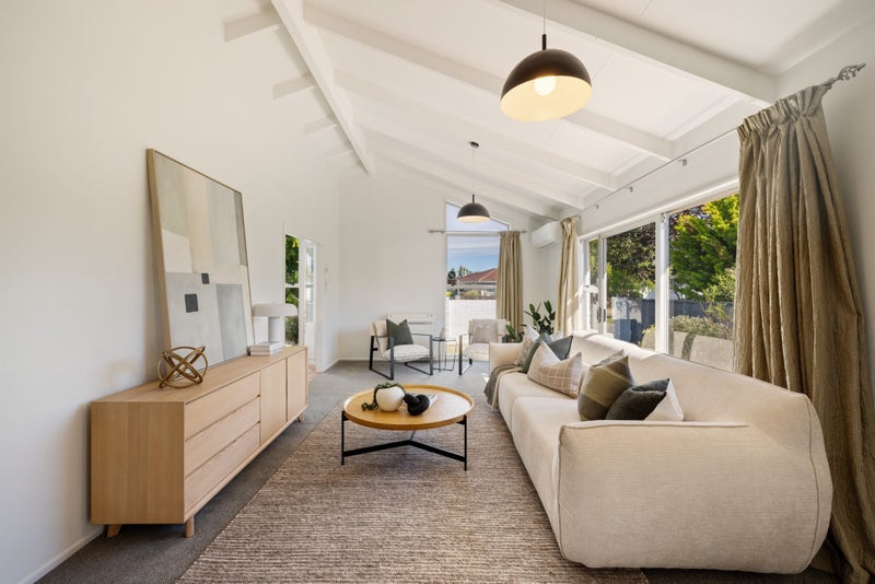 10 Glen Place, Parklands, Christchurch - Carousel 2