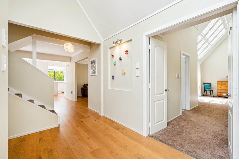 7 Oratau Place, Greenhithe, Auckland - Carousel 2