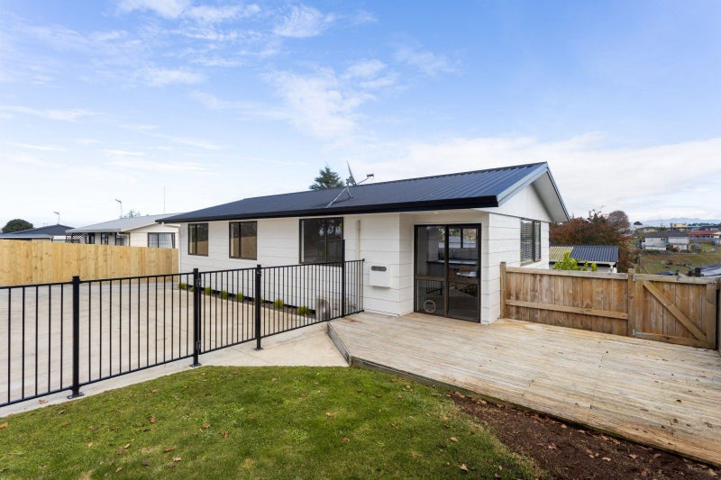 52A Rolleston Street, Kihikihi, Te Awamutu - Carousel 1
