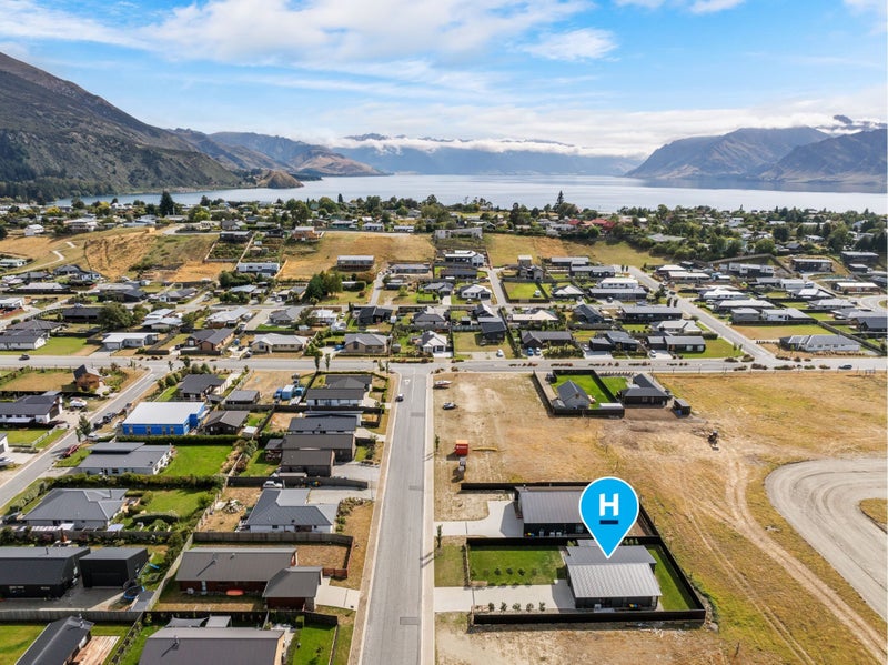 9 Swan Street, Lake Hawea, Lake Hāwea - Carousel 25