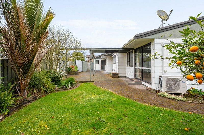 7 Sandford Place, Chartwell, Hamilton - Carousel 2