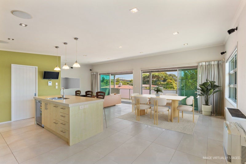 42B Calvert Road, Lynmouth, New Plymouth - Carousel 1