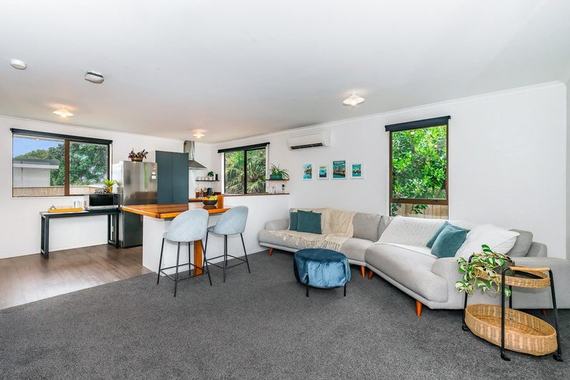 3 Michael Road, Paraparaumu Beach, Paraparaumu - Carousel 1