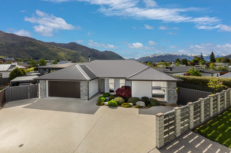 44 West Meadows Drive, Wanaka - Carousel 1
