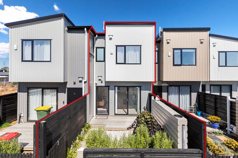 2/81 Pakuranga Road, Pakuranga, Auckland - Carousel 1