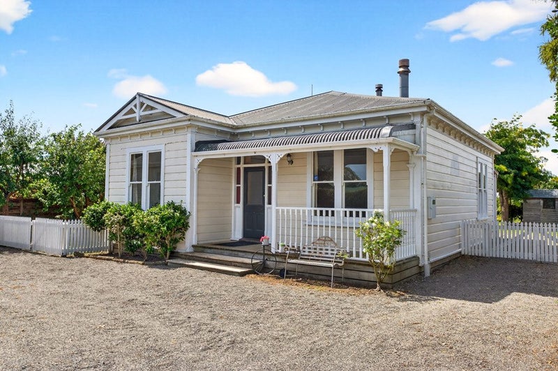 25 Oxford Street, Martinborough, Martinborough - Carousel 1