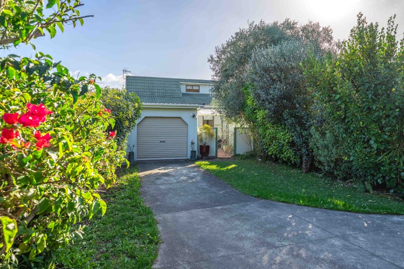 28A He Awa Crescent, Waikanae, Waikanae - Carousel 2