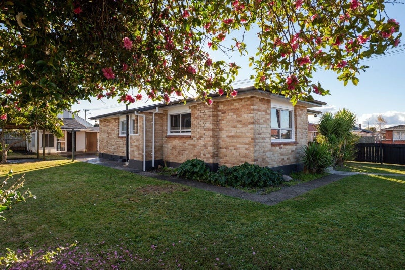 1 Kevin Street, Glenholme, Rotorua - Carousel 2