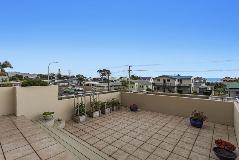 198 Pohutukawa Avenue, Ohope, Whakatane, Bay Of Plenty - Carousel 2