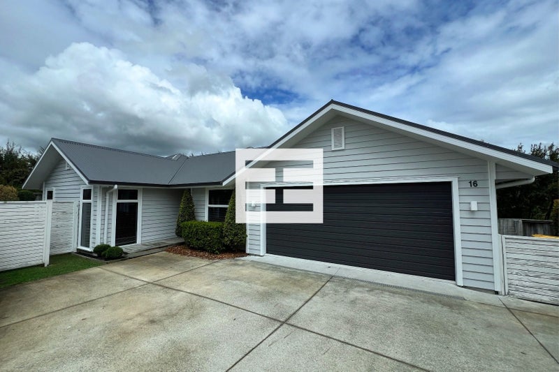 16 Okataina Street, Pyes Pa, Tauranga - Carousel 1