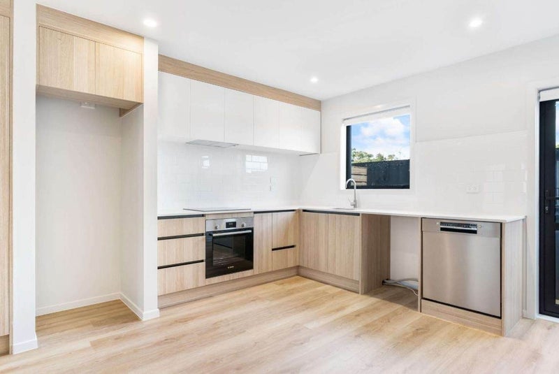 7/506 Glenfield Road, Bayview, Auckland - Carousel 2