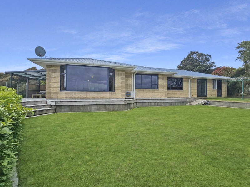 2 Airport Drive, Hokitika - Carousel 1