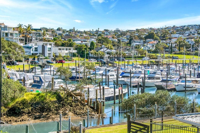 2/1 Omana Road, Milford, Auckland - Carousel 20