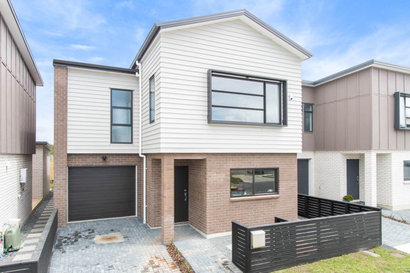 35 McQuoids Road, Flat Bush, Auckland - Carousel 18
