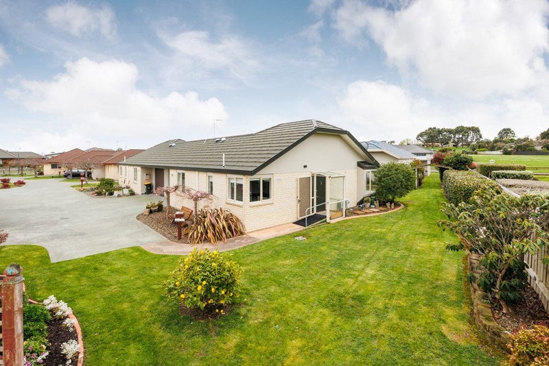 9 Foxtail Fern, Kelvin Grove, Palmerston North - Carousel 1