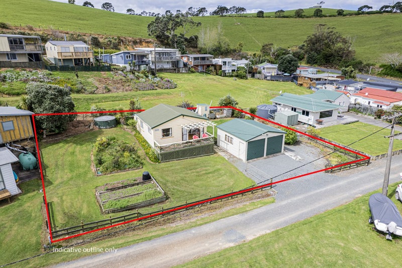 8 Hugh Barron Way, Whananaki, Whangarei, Northland - Carousel 2
