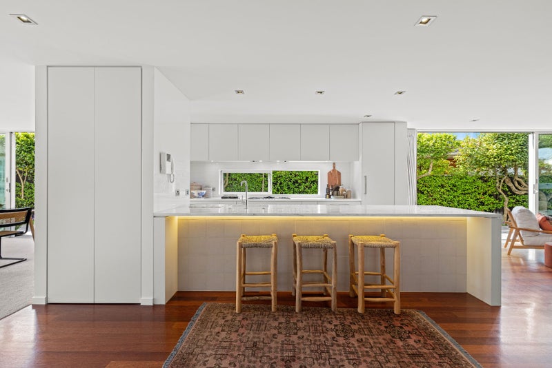 9 Poynder Avenue, Merivale, Christchurch - Carousel 2